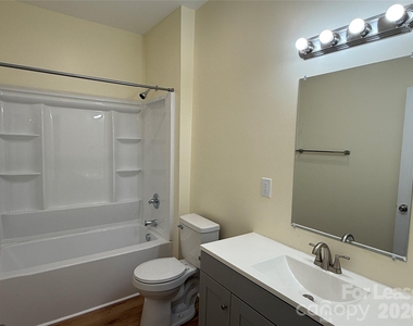 7045 Somerset Springs Drive - Photo Thumbnail 8
