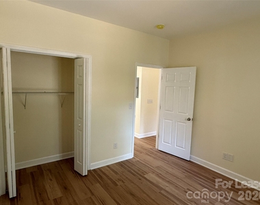 7045 Somerset Springs Drive - Photo Thumbnail 6