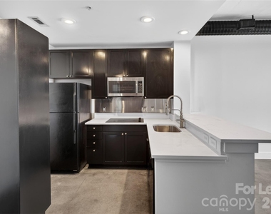710 W Trade Street - Photo Thumbnail 4
