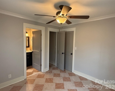 2623 Greenland Avenue - Photo Thumbnail 3