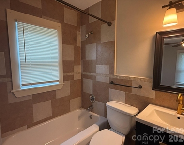 2623 Greenland Avenue - Photo Thumbnail 4