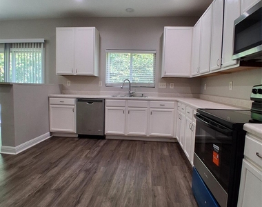 8214 Deodora Cedar Lane - Photo Thumbnail 10