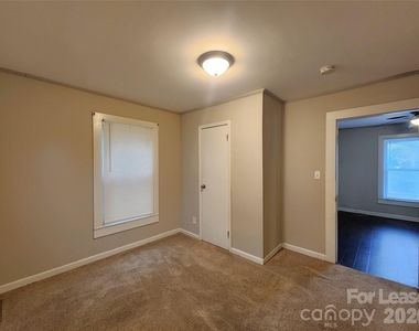 507 S Vance Street - Photo Thumbnail 10