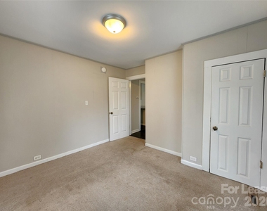 507 S Vance Street - Photo Thumbnail 13