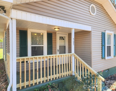 507 S Vance Street - Photo Thumbnail 1