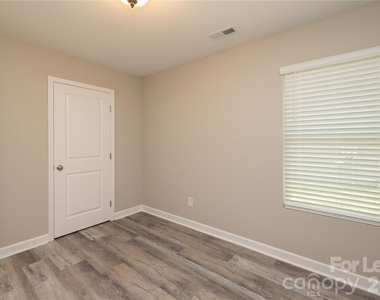 810 Long Street - Photo Thumbnail 22