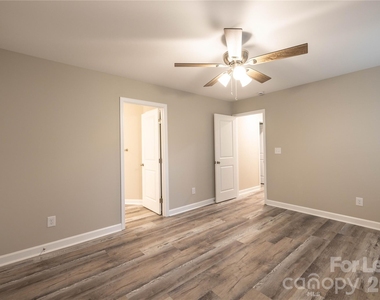 810 Long Street - Photo Thumbnail 33