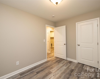 810 Long Street - Photo Thumbnail 23