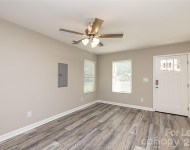 810 Long Street - Photo Thumbnail 7