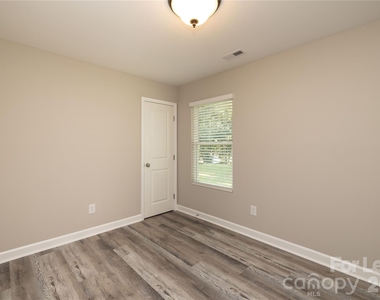 810 Long Street - Photo Thumbnail 27