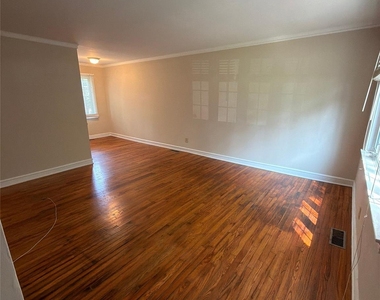 1818 Jameston Drive - Photo Thumbnail 2