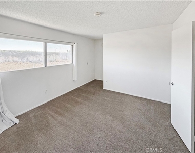 15143 Monterey Avenue - Photo Thumbnail 10