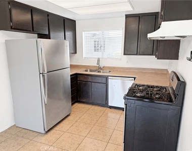 15143 Monterey Avenue - Photo Thumbnail 3