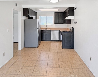 15143 Monterey Avenue - Photo Thumbnail 4