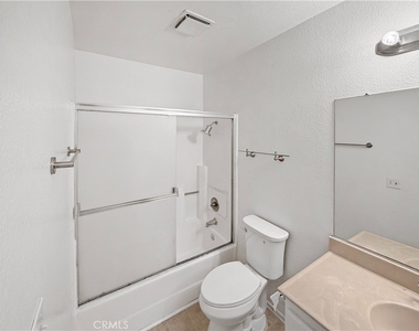 15143 Monterey Avenue - Photo Thumbnail 11