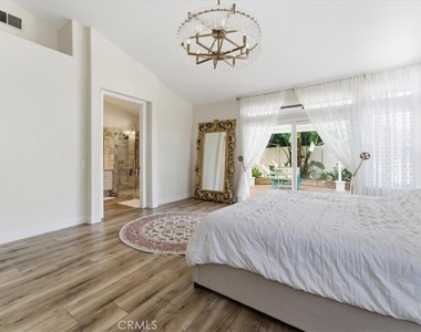 2749 Silver Oak - Photo Thumbnail 23