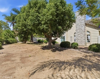 2749 Silver Oak - Photo Thumbnail 37