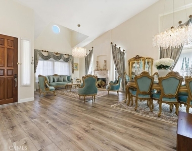 2749 Silver Oak - Photo Thumbnail 6