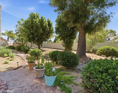 2749 Silver Oak - Photo Thumbnail 36
