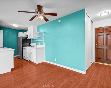 5700 Etiwanda Avenue - Photo Thumbnail 5