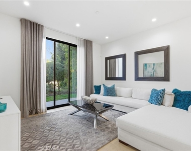 4545 Stern Avenue - Photo Thumbnail 9
