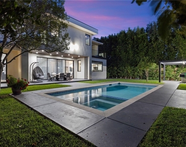4545 Stern Avenue - Photo Thumbnail 43