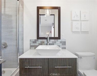 4545 Stern Avenue - Photo Thumbnail 26