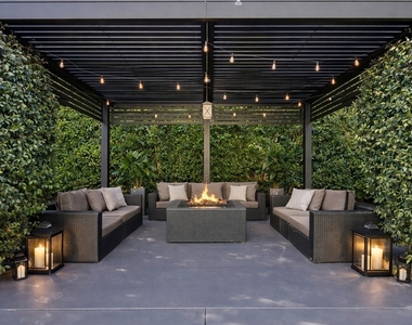 4545 Stern Avenue - Photo Thumbnail 45