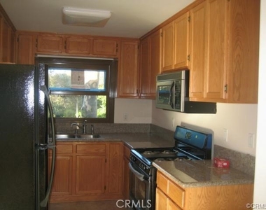 1974 Estrella Avenue - Photo Thumbnail 3
