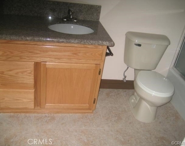 1974 Estrella Avenue - Photo Thumbnail 4