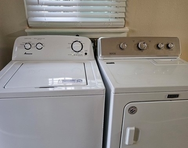 8900 S 10th - Photo Thumbnail 32