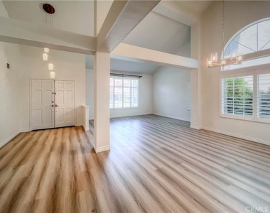 16140 Ridgeview - Photo Thumbnail 2