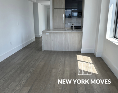 West 47th Street - Photo Thumbnail 11