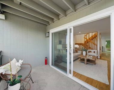4028 Farm Hill Boulevard - Photo Thumbnail 5