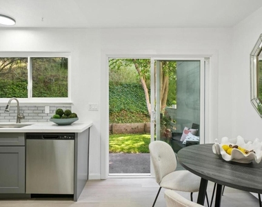 4028 Farm Hill Boulevard - Photo Thumbnail 8