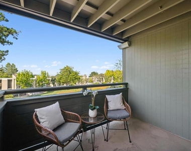 4028 Farm Hill Boulevard - Photo Thumbnail 4
