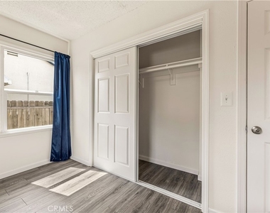 16601 Valerio Street - Photo Thumbnail 11