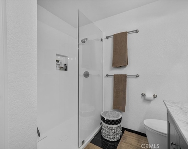 2601 S Broadmoor - Photo Thumbnail 24
