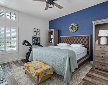 2601 S Broadmoor - Photo Thumbnail 17