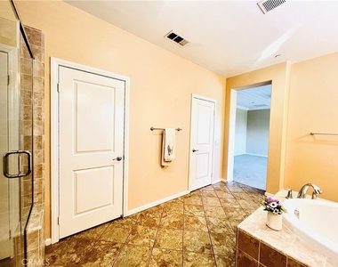 10920 Playa Del Sol - Photo Thumbnail 27