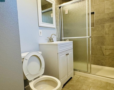 419 Pomona Ave - Photo Thumbnail 16