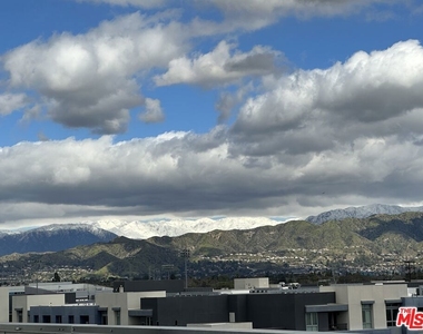 11115 Mccormick Street - Photo Thumbnail 9