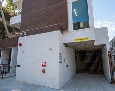 11115 Mccormick Street - Photo Thumbnail 7