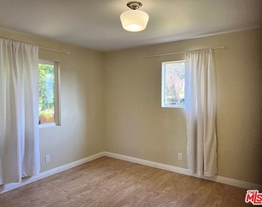 2118 Marengo Avenue - Photo Thumbnail 14