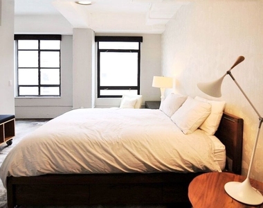 849 S Broadway - Photo Thumbnail 3