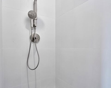 102 Marion Boulevard - Photo Thumbnail 24