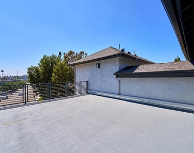 102 Marion Boulevard - Photo Thumbnail 49