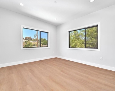 102 Marion Boulevard - Photo Thumbnail 44