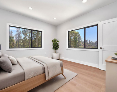 102 Marion Boulevard - Photo Thumbnail 30