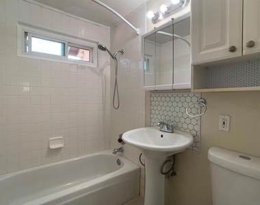 6190 Dixie Dr - Photo Thumbnail 5